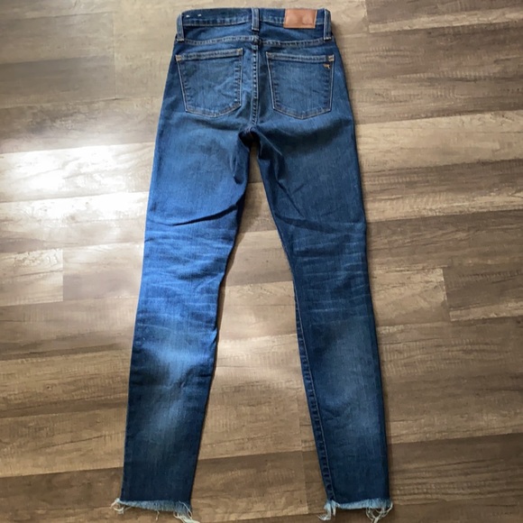 Madewell 9" High-Rise Skinny Jeans: Destructed Edition size 25 - Picture 12 of 16